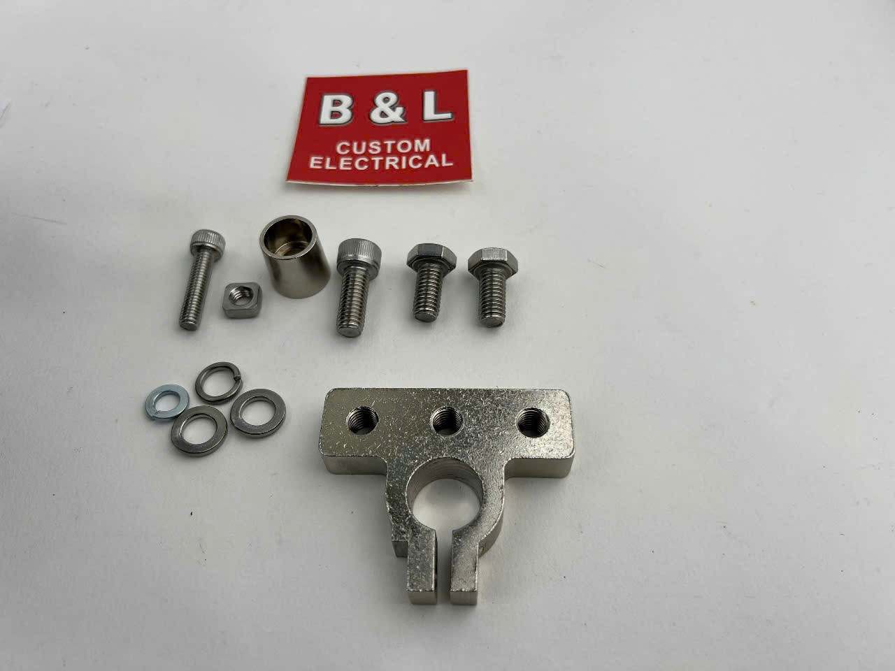 Heavy duty battery  negative terminal clamp
