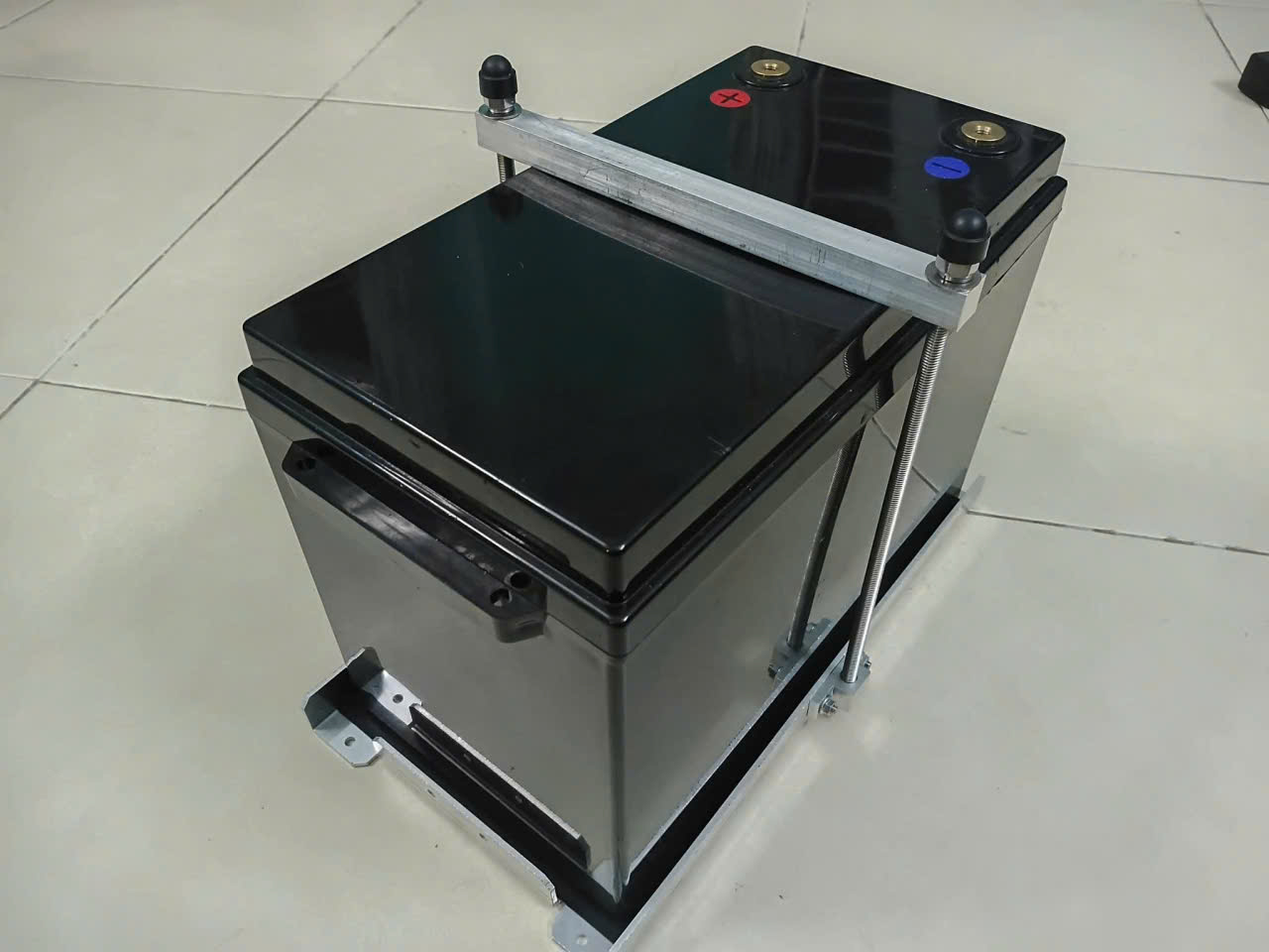 370x190x245mm battery tray