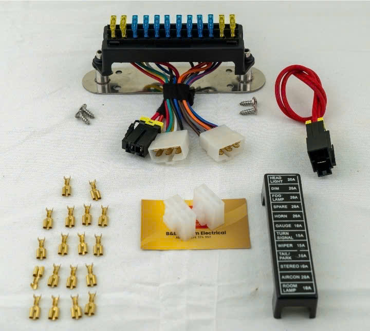 Low mount 12 way blade fuse box