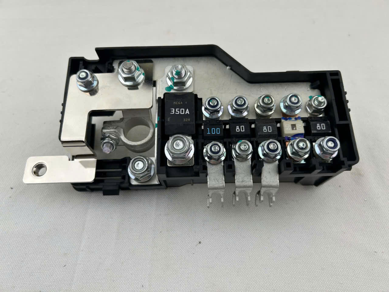 GWM DIN battery mount fuse box